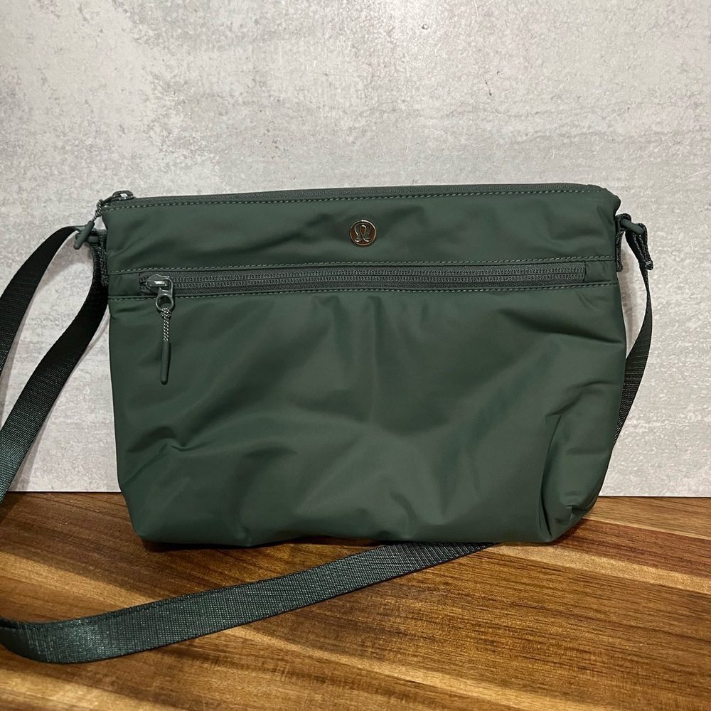 lululemon athletica Olive Messenger Bag